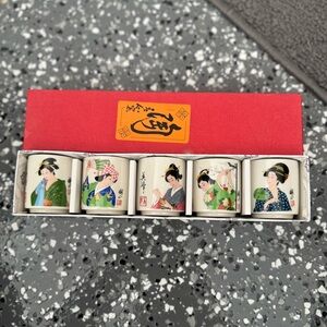 Japanese Sake Shot Glass Tea Mug Cup Guinomi 5 in the Set MADE IN JAPAN.
